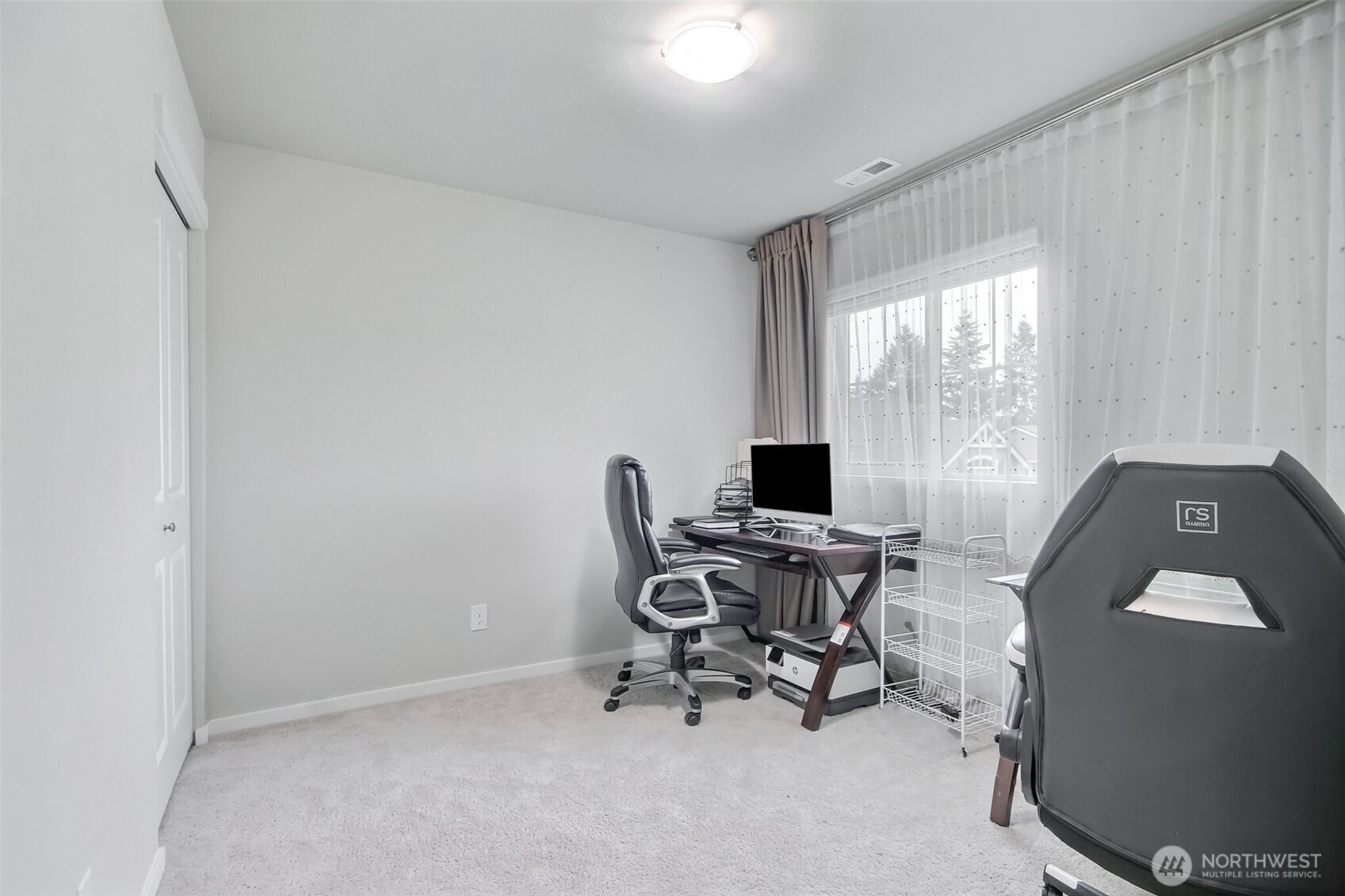 Edgewood, Washington 98371, United States, 4 Bedrooms Bedrooms, ,3 BathroomsBathrooms,Residential,Active,93415