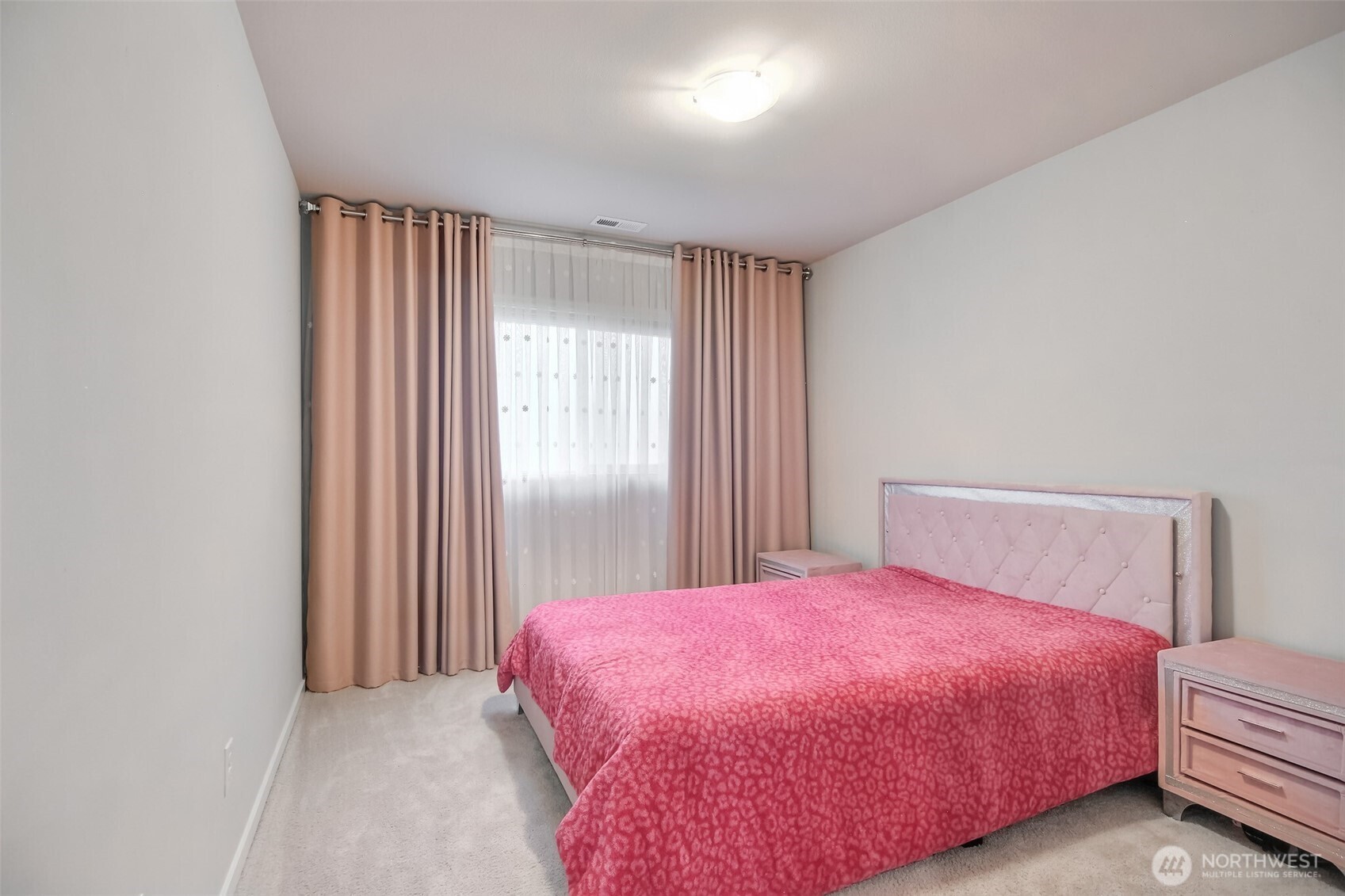 Edgewood, Washington 98371, United States, 4 Bedrooms Bedrooms, ,3 BathroomsBathrooms,Residential,Active,93415