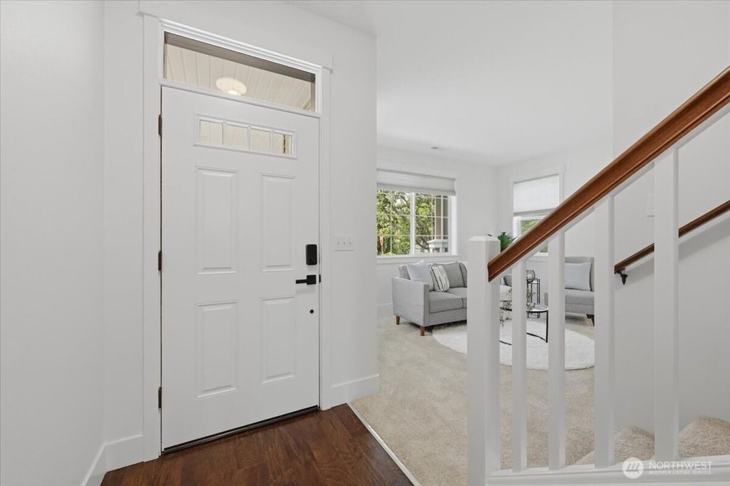 Photo of 9330 Templeton Avenue SE, Snoqualmie, WA 98065 (MLS # 2524511)