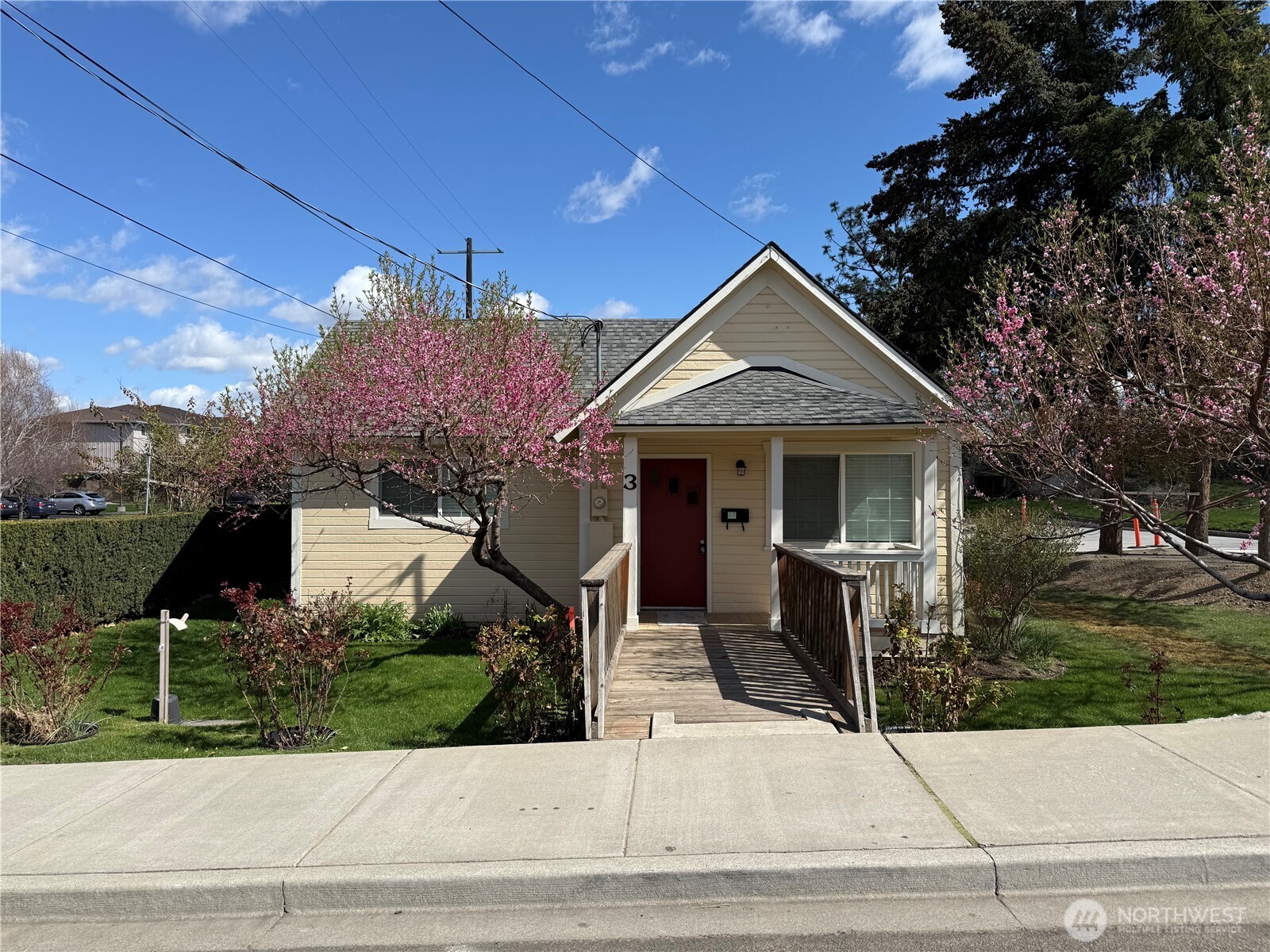 Listing image 6
