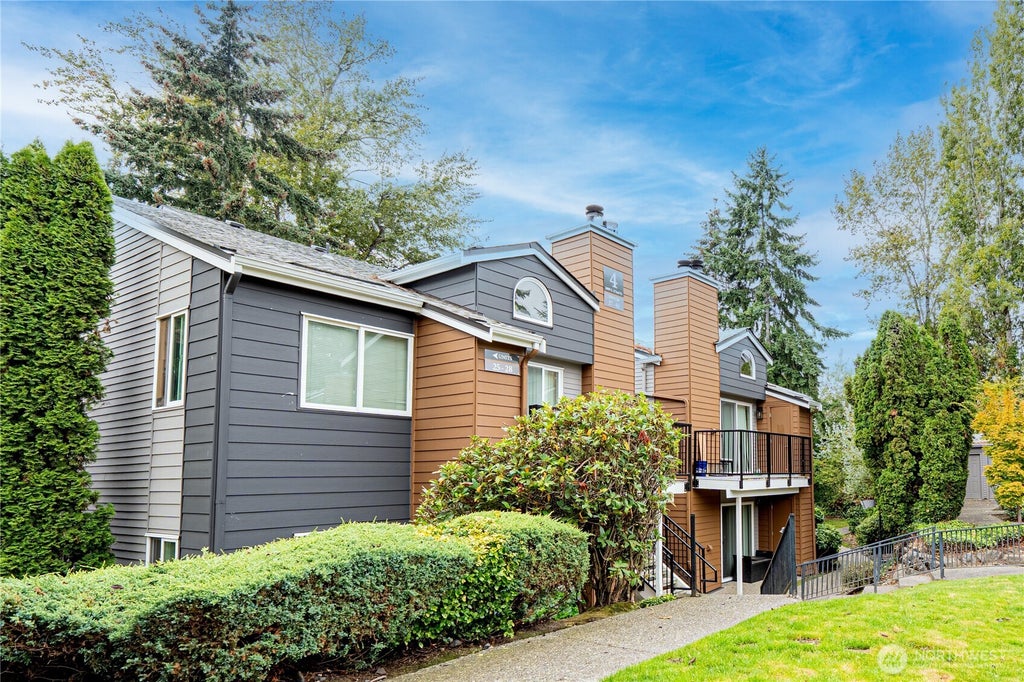 Photo of 2609 S 272nd Street #33, Kent, WA 98032 (MLS # 2582181)