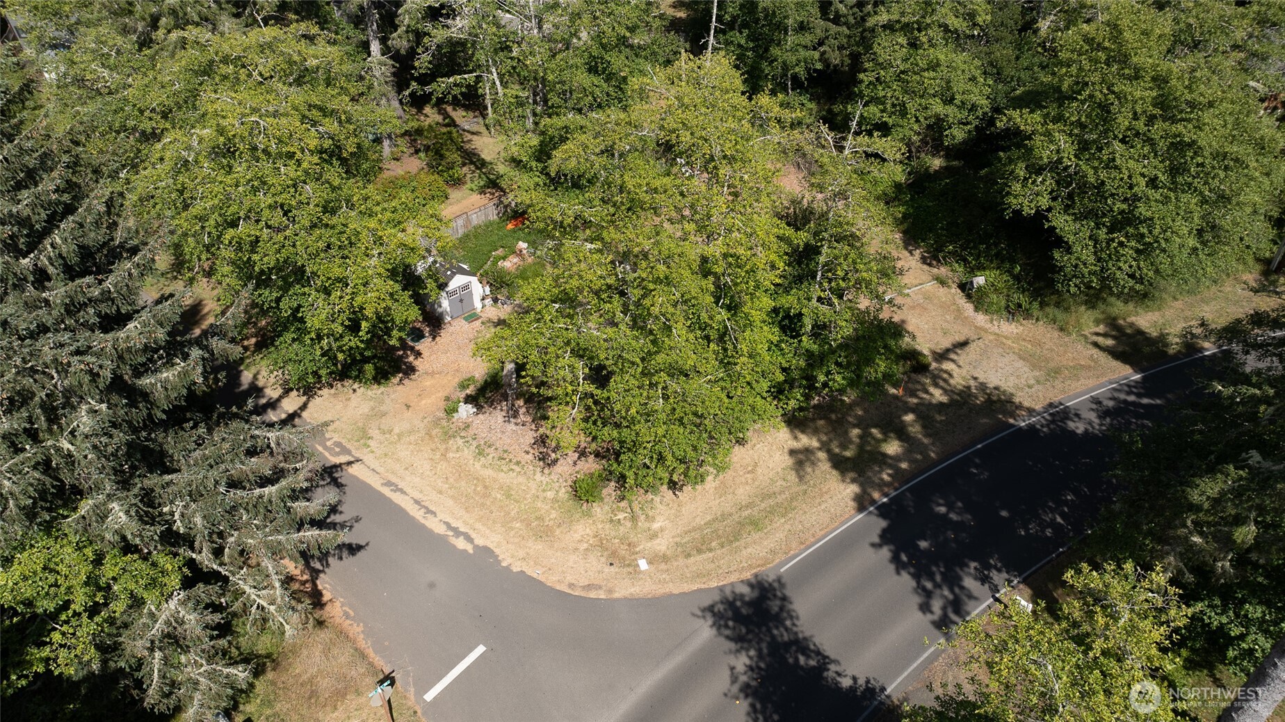 800 Duck Lake Drive SE