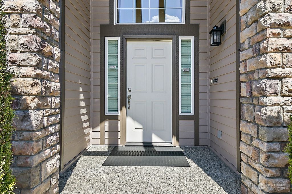 Photo of 1728 SW 346th Place, Federal Way, WA 98023 (MLS # 2287336)