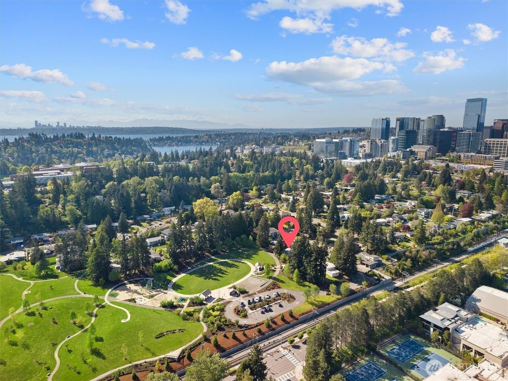 Photo of 418 111th Avenue SE, Bellevue, WA 98004 (MLS # 2518085)