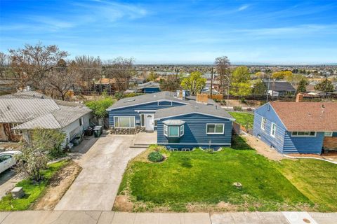 Photo of 952 S Juniper Drive, Moses Lake, WA 98837 (MLS # 2458903)