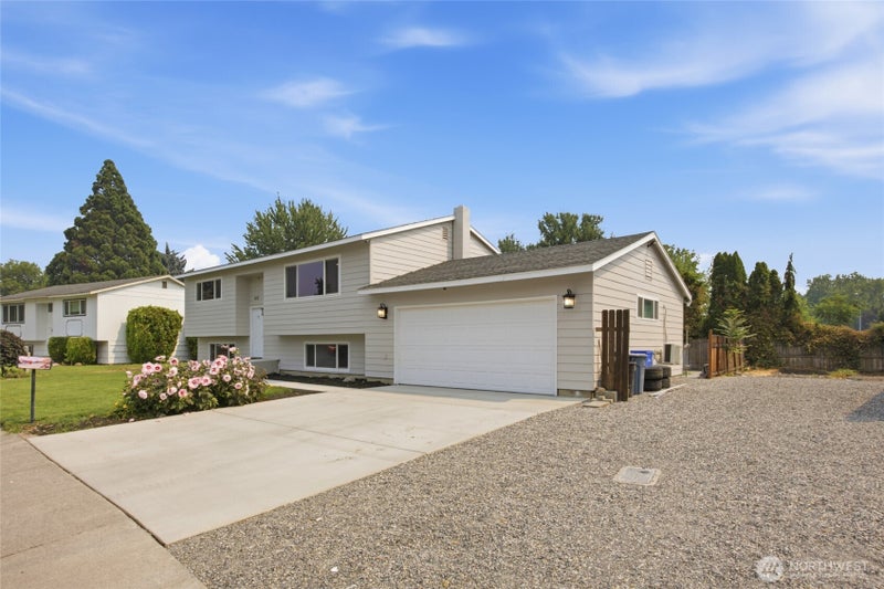 612 Conway Place