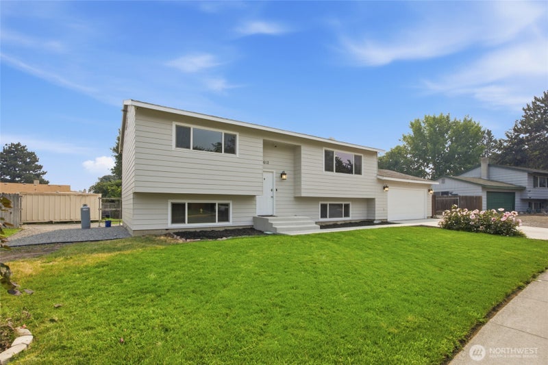 612 Conway Place