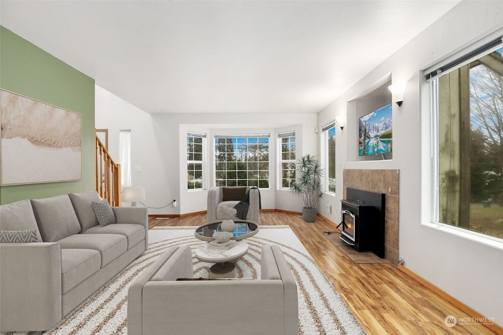 Photo of 36320 55th Avenue S, Auburn, WA 98001 (MLS # 2314009)