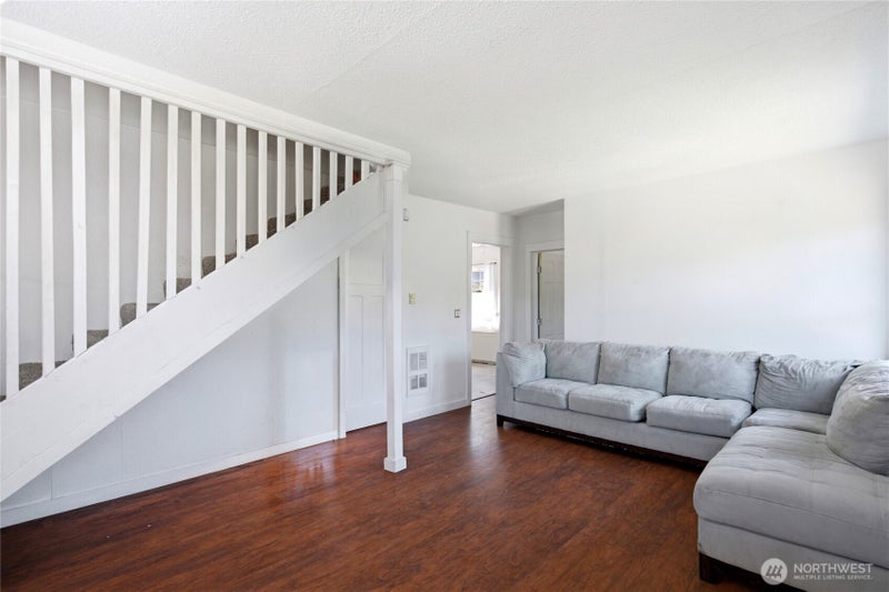 709 Celery Avenue