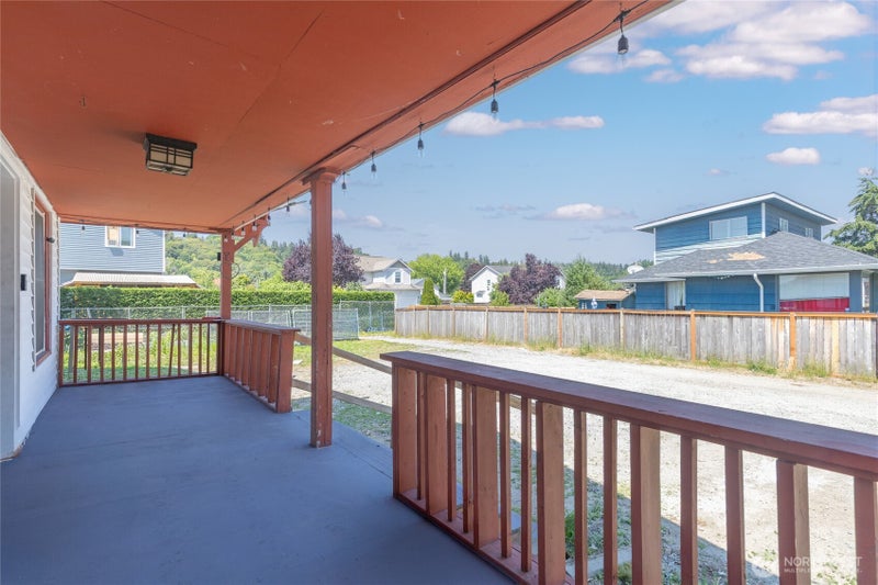 709 Celery Avenue