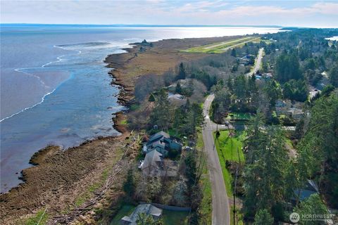 716 Duck Lake Drive NE Ocean Shores WA 98569