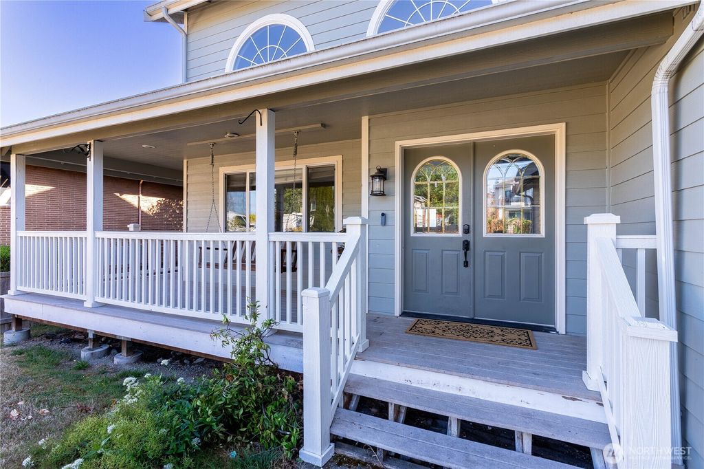 Photo of 14636 46th Avenue S, Tukwila, WA 98168 (MLS # 2429197)
