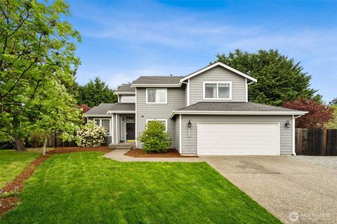 Photo of 9211 64th Avenue Ct E, Puyallup, WA 98371 (MLS # 2514873)