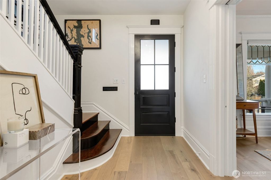 Photo of 929 20th Avenue, Seattle, WA 98122 (MLS # 2486009)