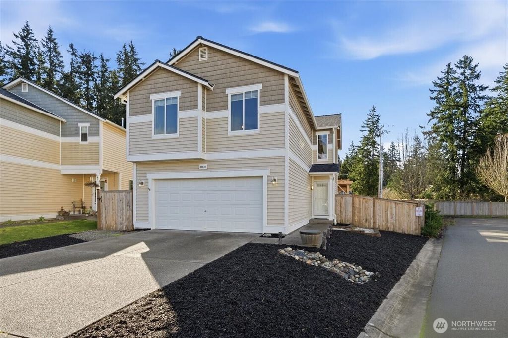 Photo of 21531 SE 290th Place, Kent, WA 98042 (MLS # 2482111)