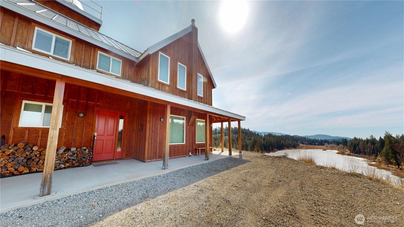 17 Teal Lake Road N