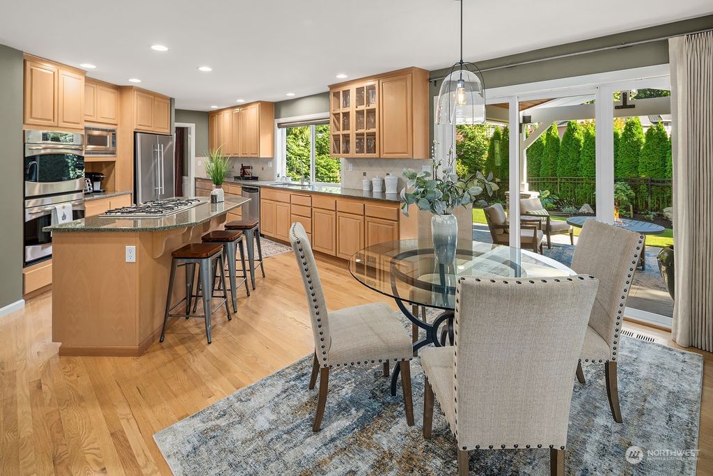 Photo of 5802 NW Lac Leman Drive, Issaquah, WA 98027 (MLS # 2167948)