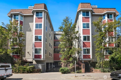 Photo of 1617 Summit Avenue #42, Seattle, WA 98122 (MLS # 2569182)