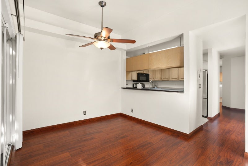 1617 Summit Avenue 42