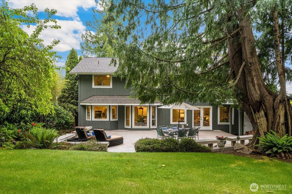 Photo of 14210 207th Place NE, Woodinville, WA 98077 (MLS # 2431485)