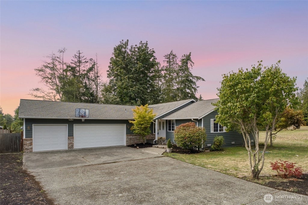 Photo of 738 Crescent Drive, Camano Island, WA 98282 (MLS # 2582996)