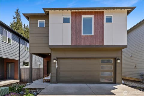 Photo of 2216 117th Street SW, Everett, WA 98204 (MLS # 2529809)