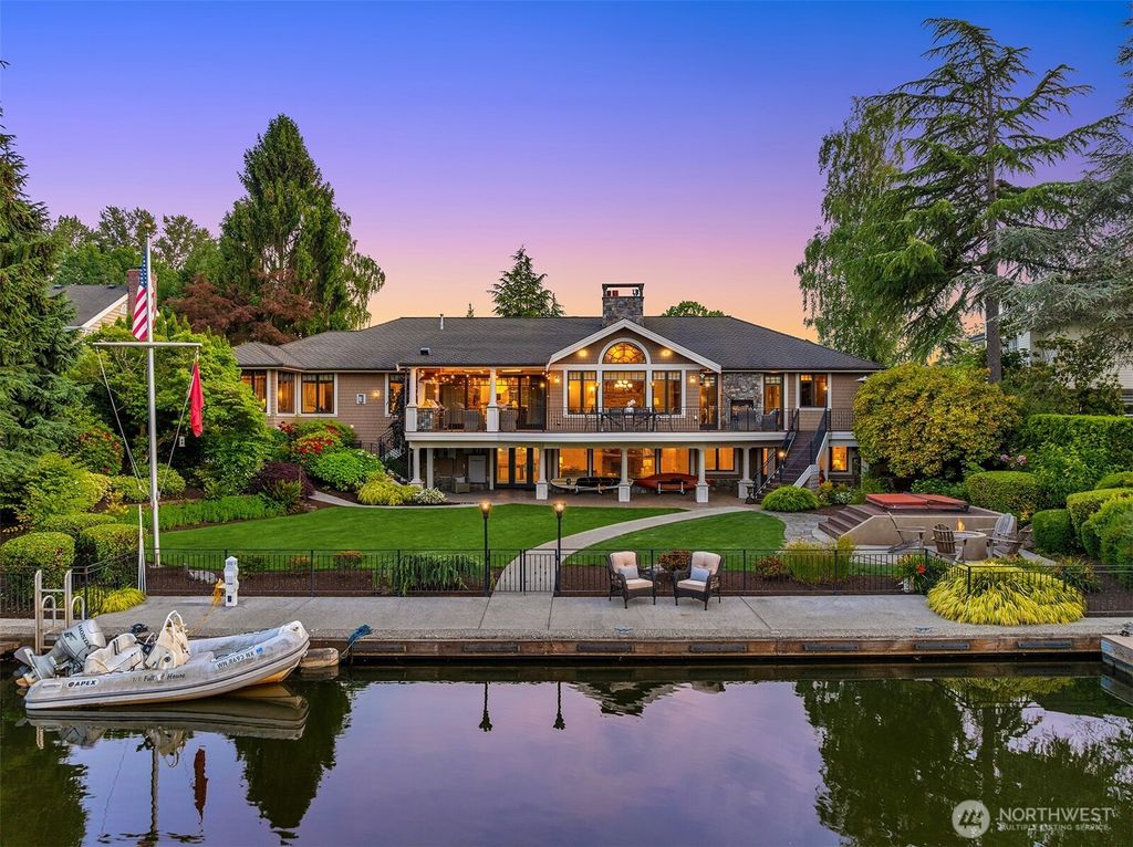 Photo of 67 Cascade Key, Bellevue, WA 98006 (MLS # 2432056)