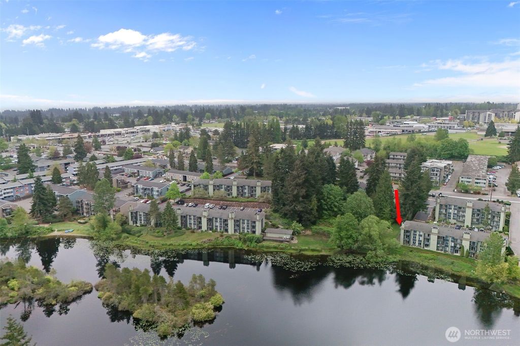 Photo of 423 75th Street SE #B26, Everett, WA 98203 (MLS # 2519930)