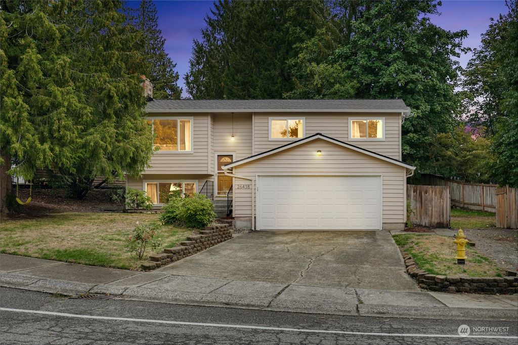 Photo of 26438 199th Place SE, Covington, WA 98042 (MLS # 2163291)