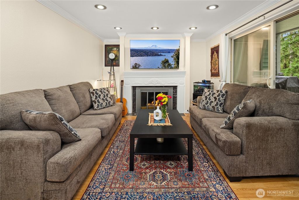 Photo of 4727 W Lake Sammamish Parkway SE #B201, Issaquah, WA 98027 (MLS # 2525856)