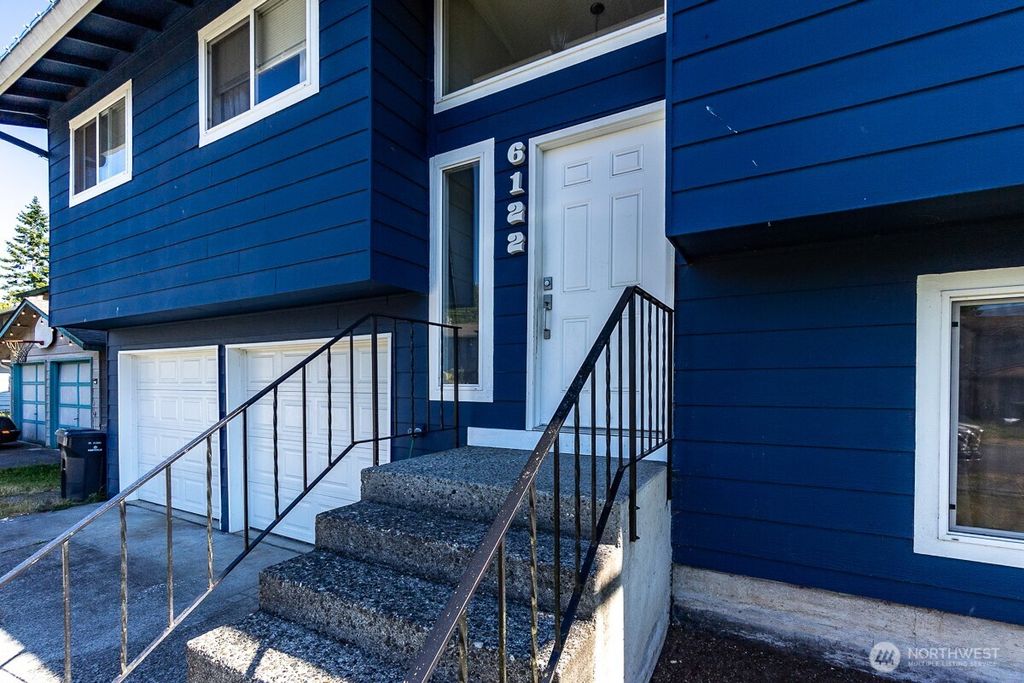 Photo of 6122 St NE 99th St, Marysville, WA 98270 (MLS # 2404645)