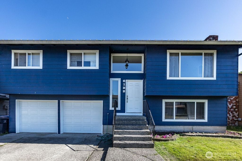 Photo of 6122 St NE 99th St, Marysville, WA 98270 (MLS # 2404645)