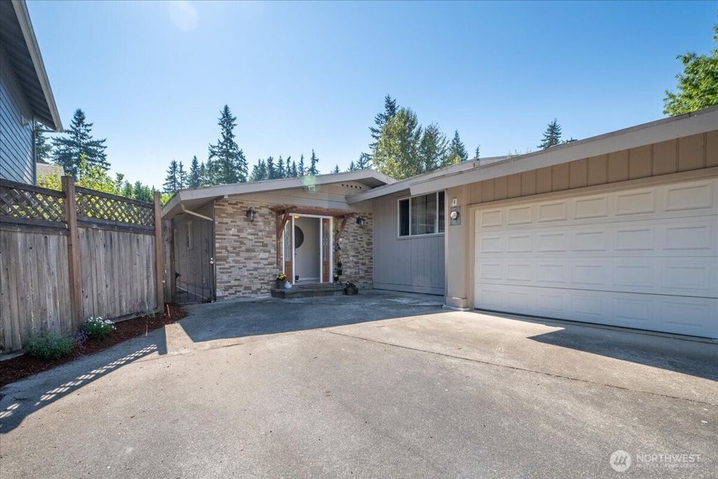 Photo of 1028 135th St SW Unit #29 St, Everett, WA 98204 (MLS # 2436554)