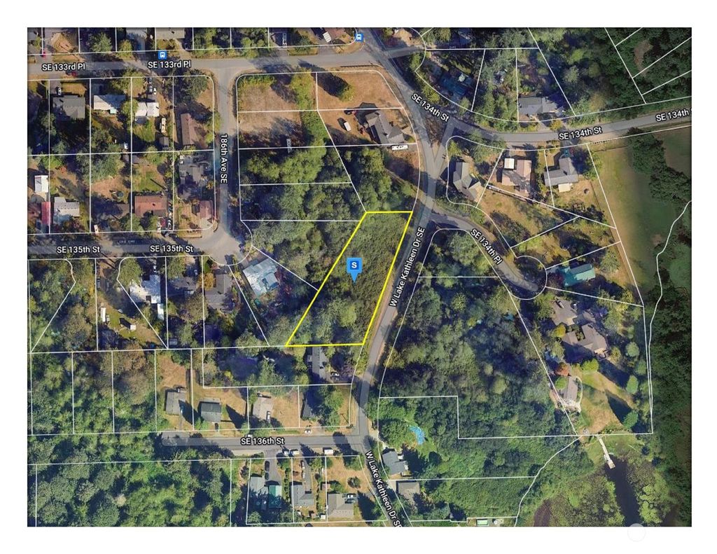 Photo of 0 xxxxx W Lake Kathleen Drive SE, Renton, WA 98059 (MLS # 2187447)