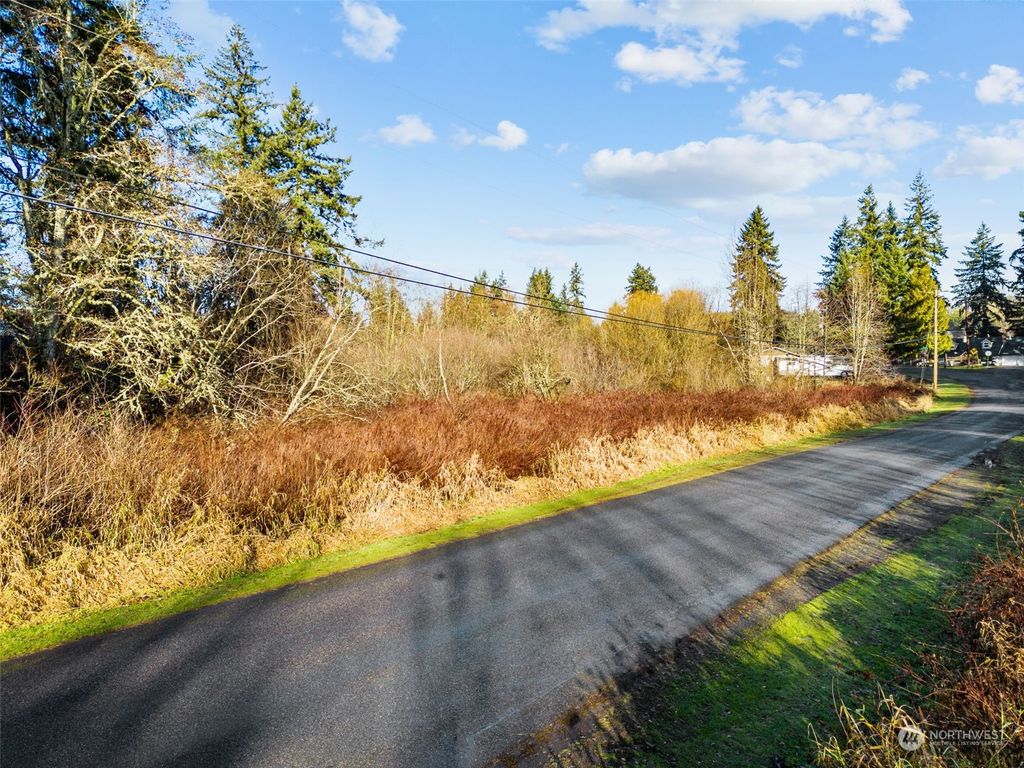 Photo of 0 xxxxx W Lake Kathleen Drive SE, Renton, WA 98059 (MLS # 2187447)