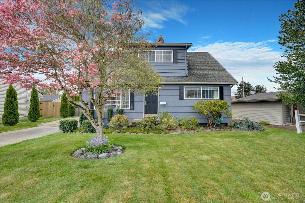 Photo of 509 B Street NE, Auburn, WA 98002 (MLS # 2509589)