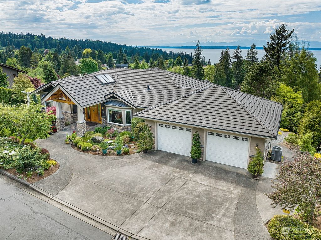 Photo of 7418 169th Place SW, Edmonds, WA 98026 (MLS # 2075851)