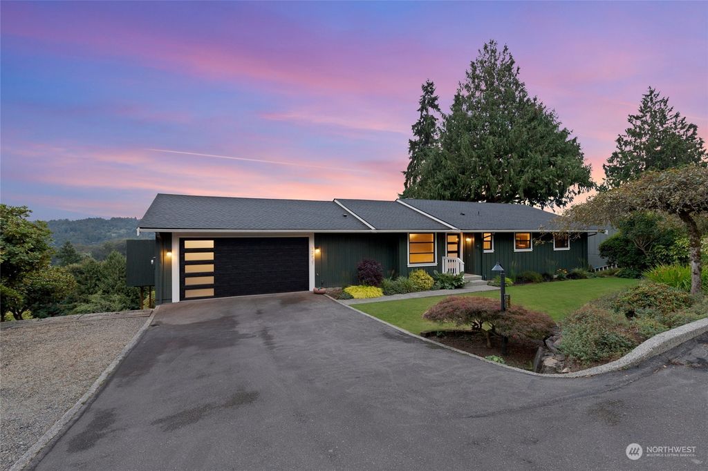 Photo of 13931 Kenwanda Drive, Snohomish, WA 98296 (MLS # 2148959)