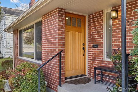 Photo of 3309 W Thurman St, Seattle, WA 98199 (MLS # 2436864)