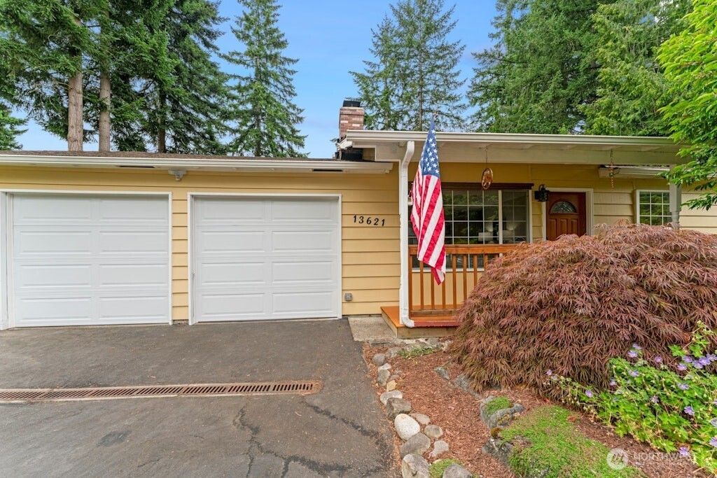 Photo of 13621 SE 173rd Place, Renton, WA 98058 (MLS # 2410719)