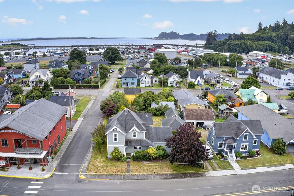 Photo of 231 Spruce Street, Ilwaco, WA 98624 (MLS # 2556574)