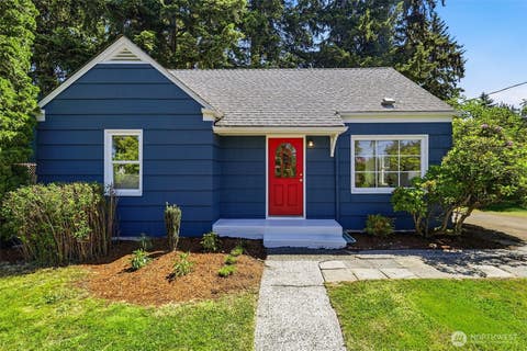 Photo of 14066 22nd Avenue NE, Seattle, WA 98125 (MLS # 2534242)