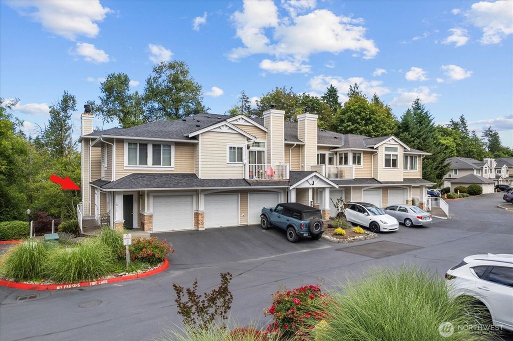Photo of 6515 134th Place SE #J2, Snohomish, WA 98296 (MLS # 2409015)