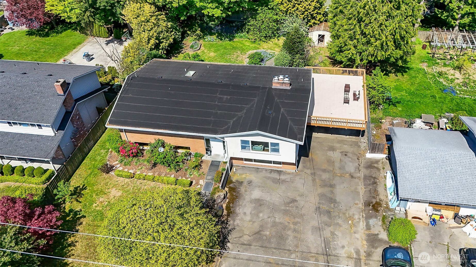 324 NW 195 Street