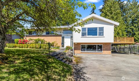 324 NW 195 Street Shoreline WA 98177