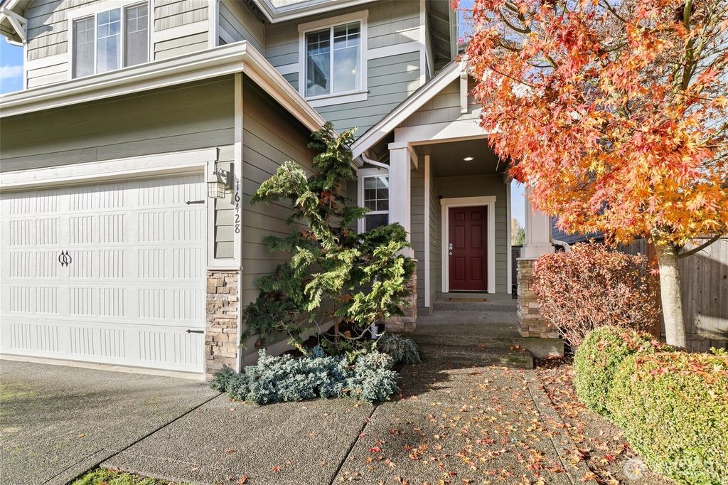 Photo of 16428 80th Avenue E, Puyallup, WA 98375 (MLS # 2455772)