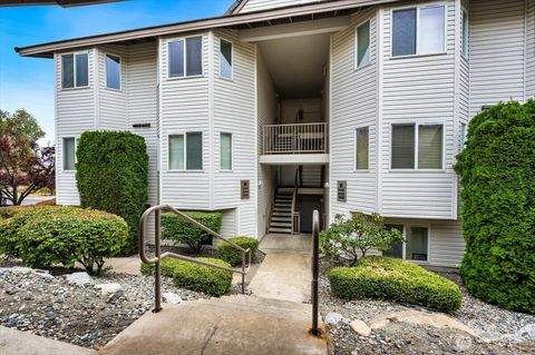 Photo of 808 W Manson Highway #B201, Chelan, WA 98816 (MLS # 2483491)