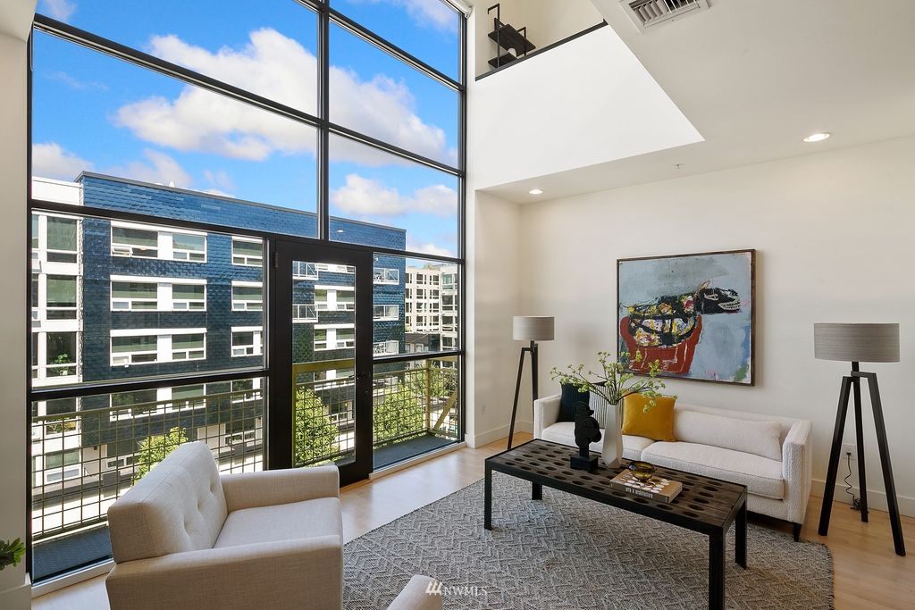 Photo of 615 E Pike Street #402, Seattle, WA 98122 (MLS # 1972250)