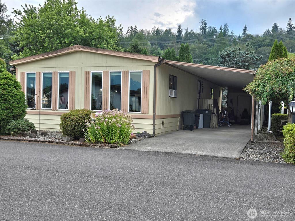 Photo of 212 Old Owen Road, Sultan, WA 98294 (MLS # 2559367)