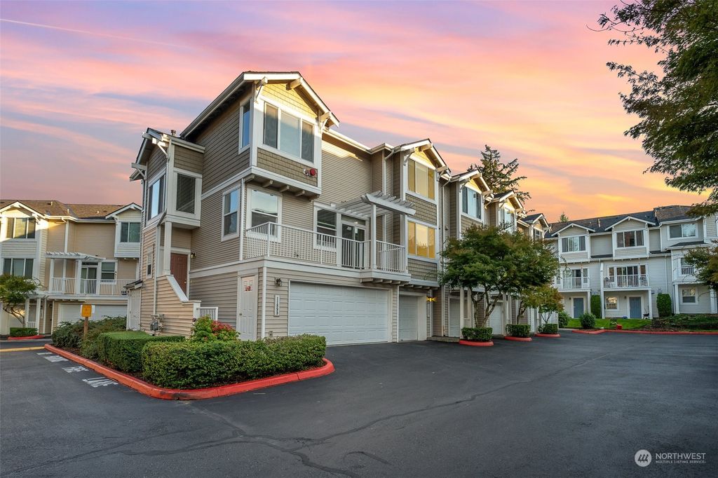 Photo of 11897 NE 163rd Place #20-2, Bothell, WA 98011 (MLS # 2160420)